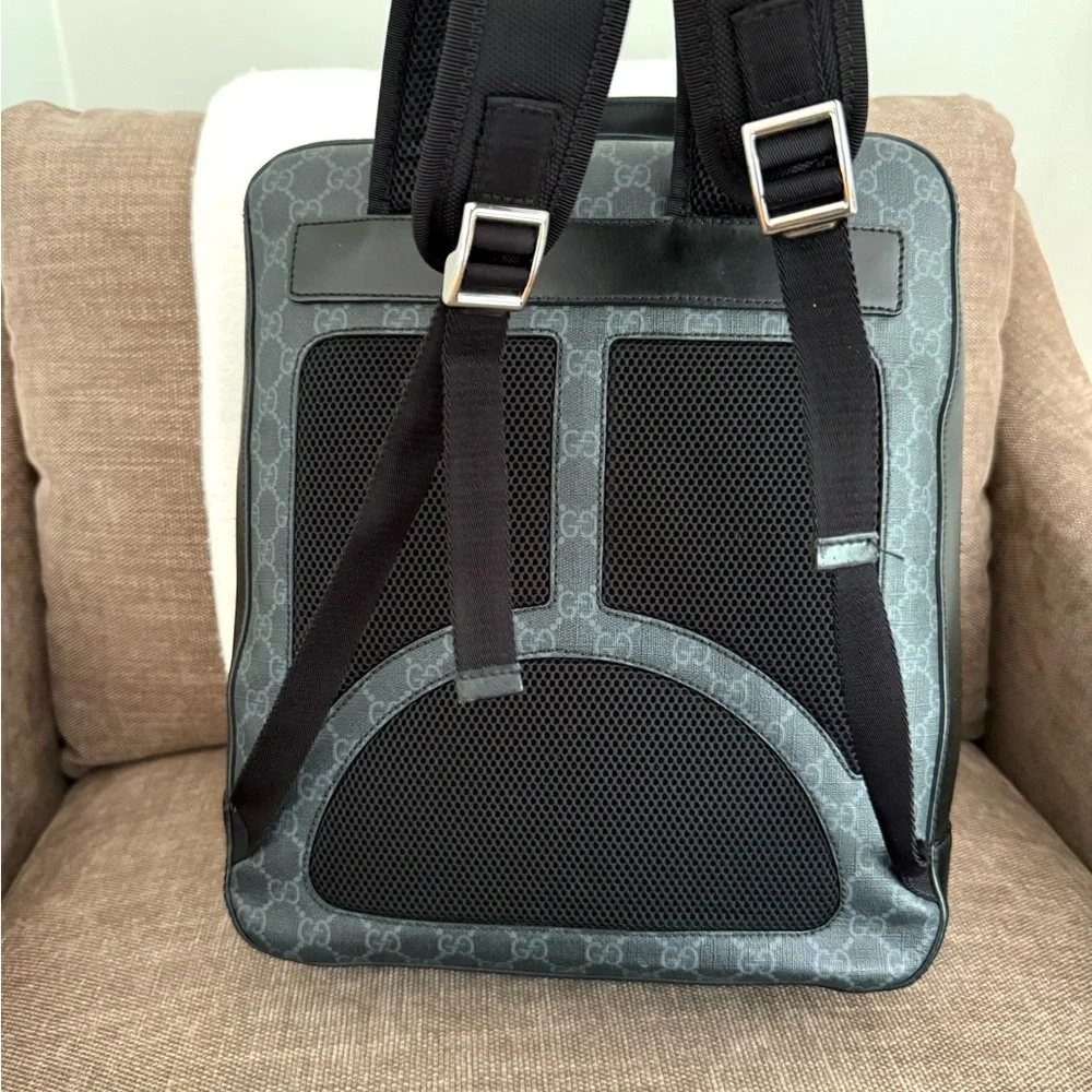 Authentic Gucci GG Supreme Canvas Backpack black grey canvas unisex bag